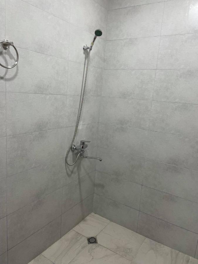 Hotel Shogi Зугдиди Экстерьер фото
