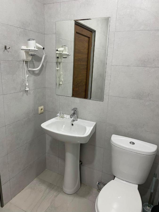 Hotel Shogi Зугдиди Экстерьер фото