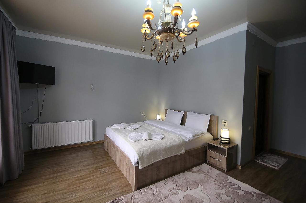 Hotel Shogi Зугдиди Экстерьер фото